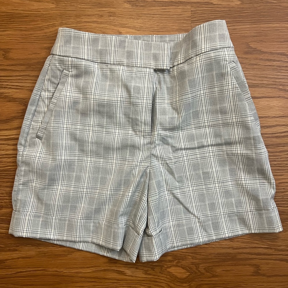 H&M grey high waist shorts